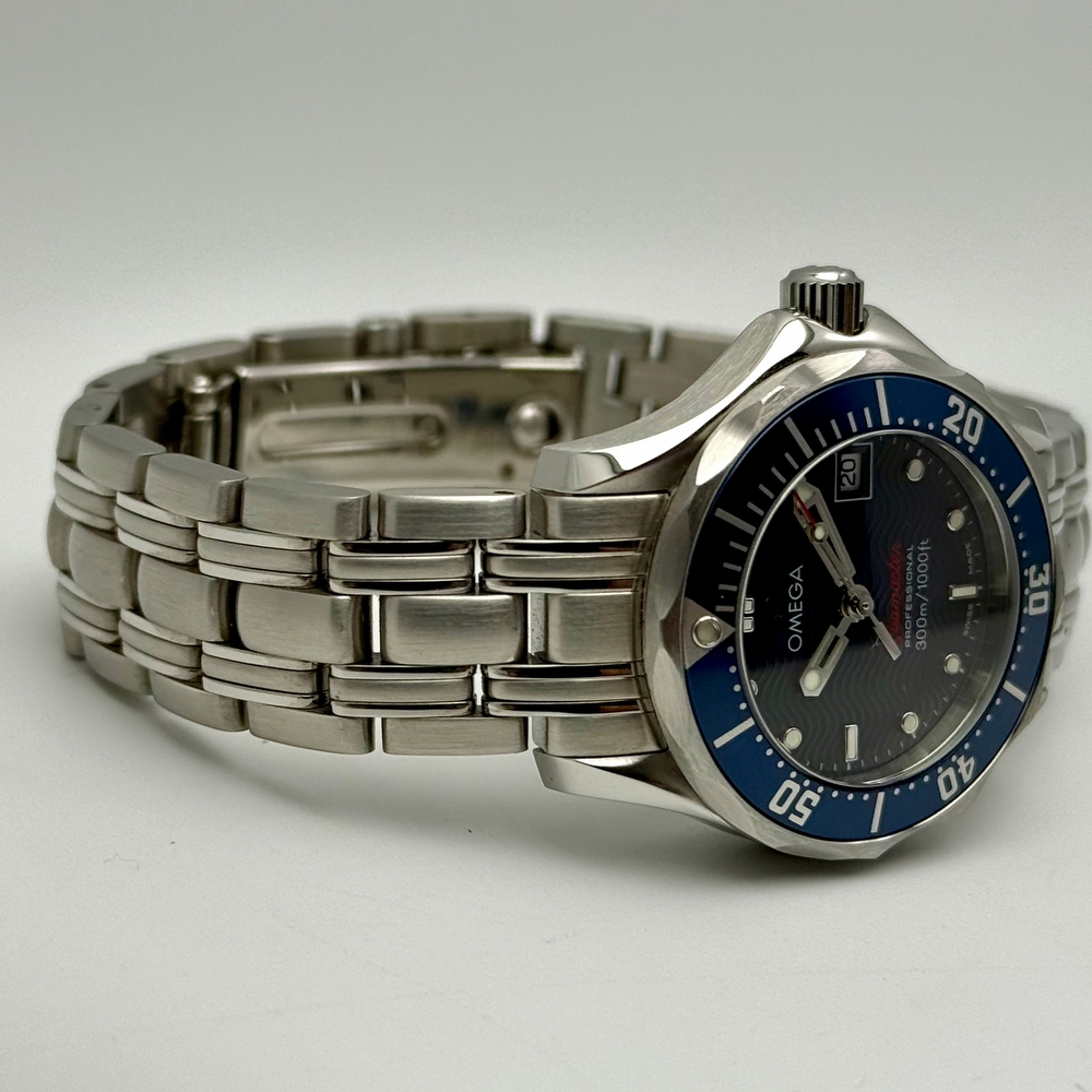 Omega Seamaster Professional 300M Lady 